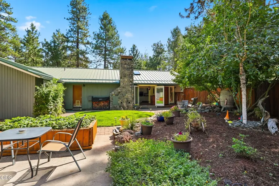 14911 Conestoga, Sisters, OR 97759 - #2