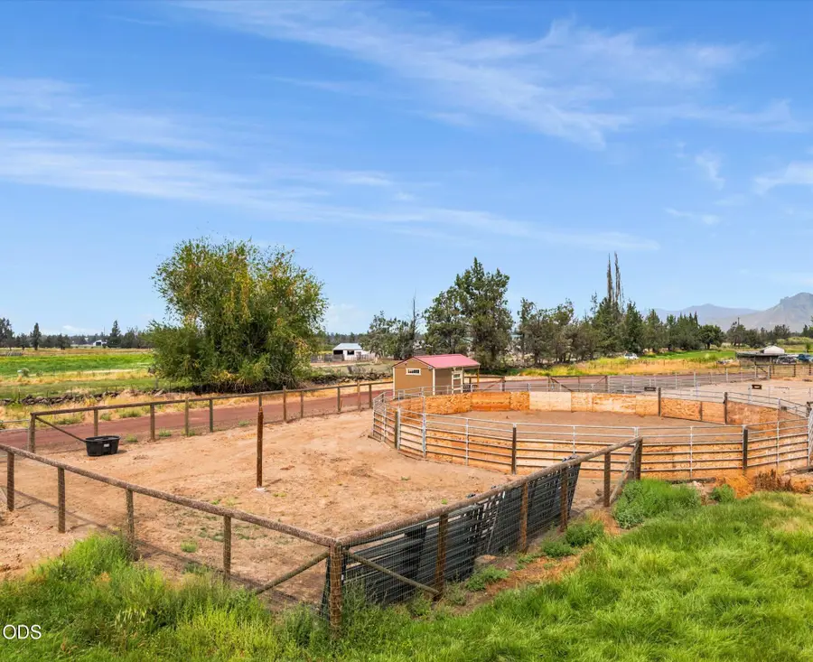 4450 NE 29th Court, Redmond, OR 97756 - #3