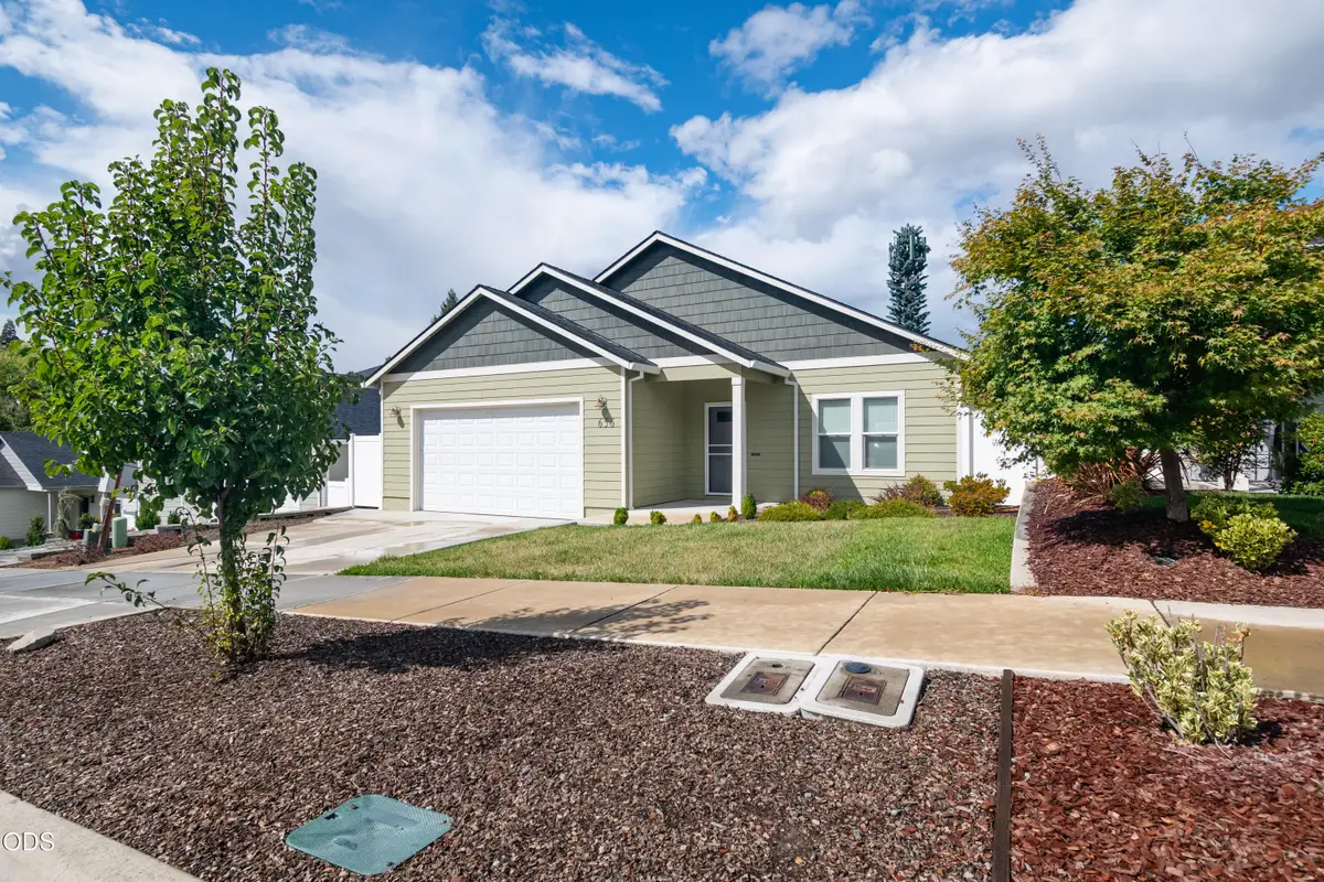 656 Nobility Drive, Medford, OR 97501 - #1