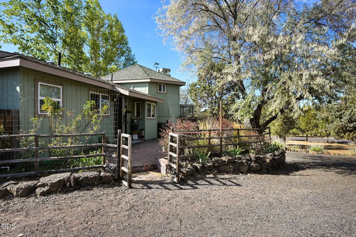 8867 SW Shad Road, Terrebonne, OR 97760 - #1