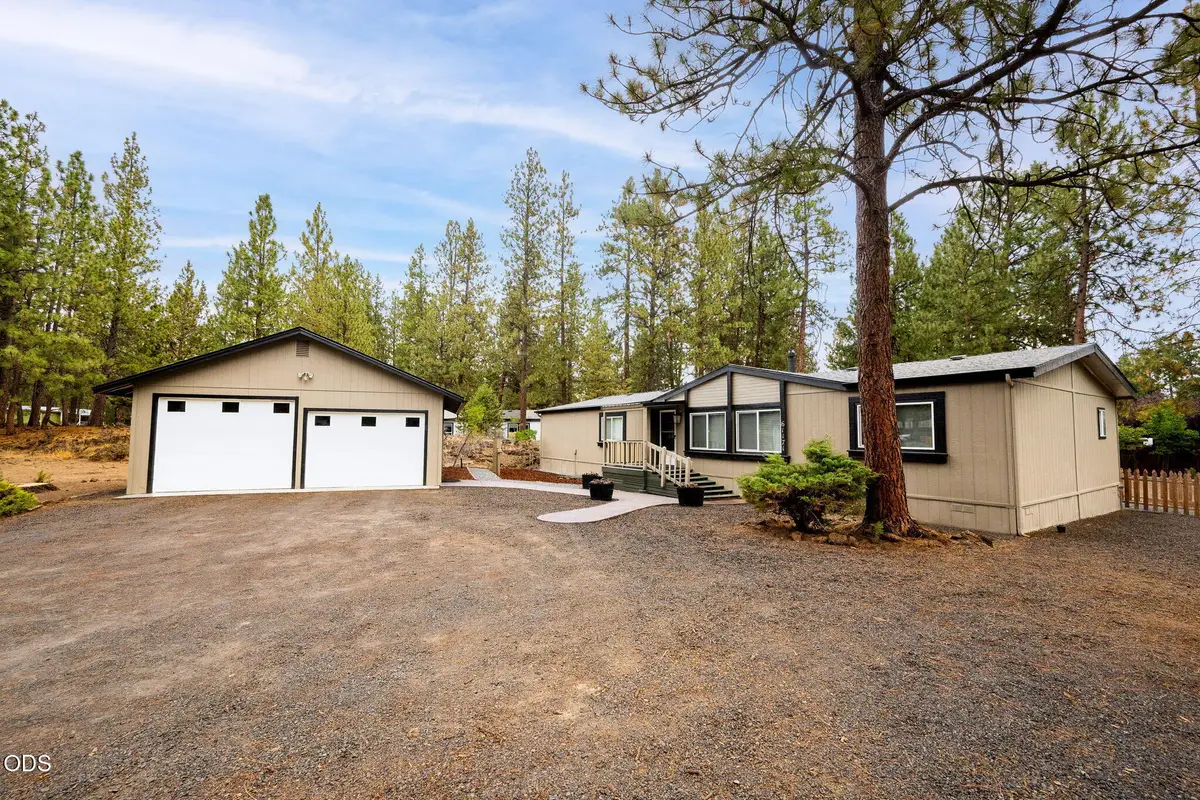 61171 Chuckanut Drive, Bend, OR 97702 - #1
