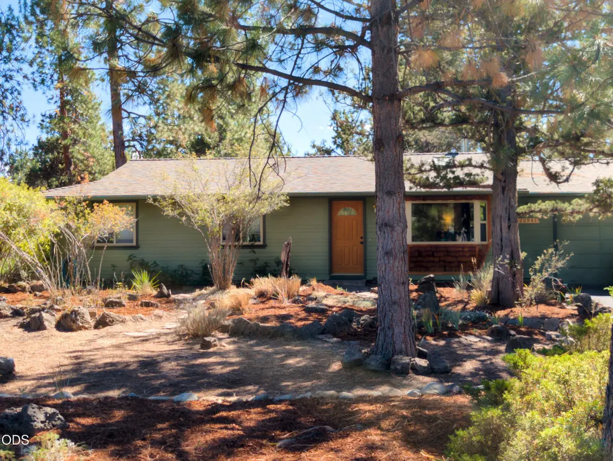 20941 Desert Woods Drive, Bend, OR 97702 - #1
