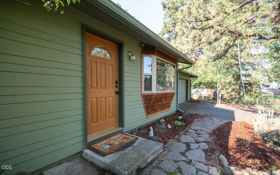 20941 Desert Woods Drive, Bend, OR 97702 - #2