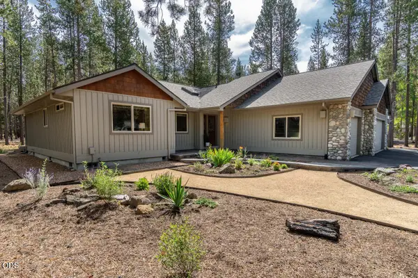 16921 Pony Express Way, Bend, OR 97707