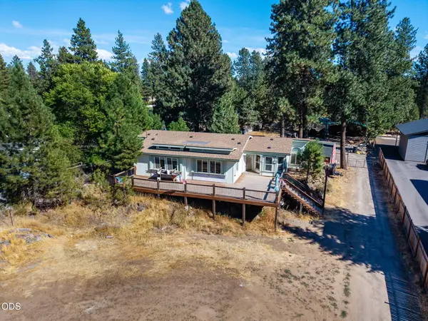 19539 River Woods Drive, Bend, OR 97702