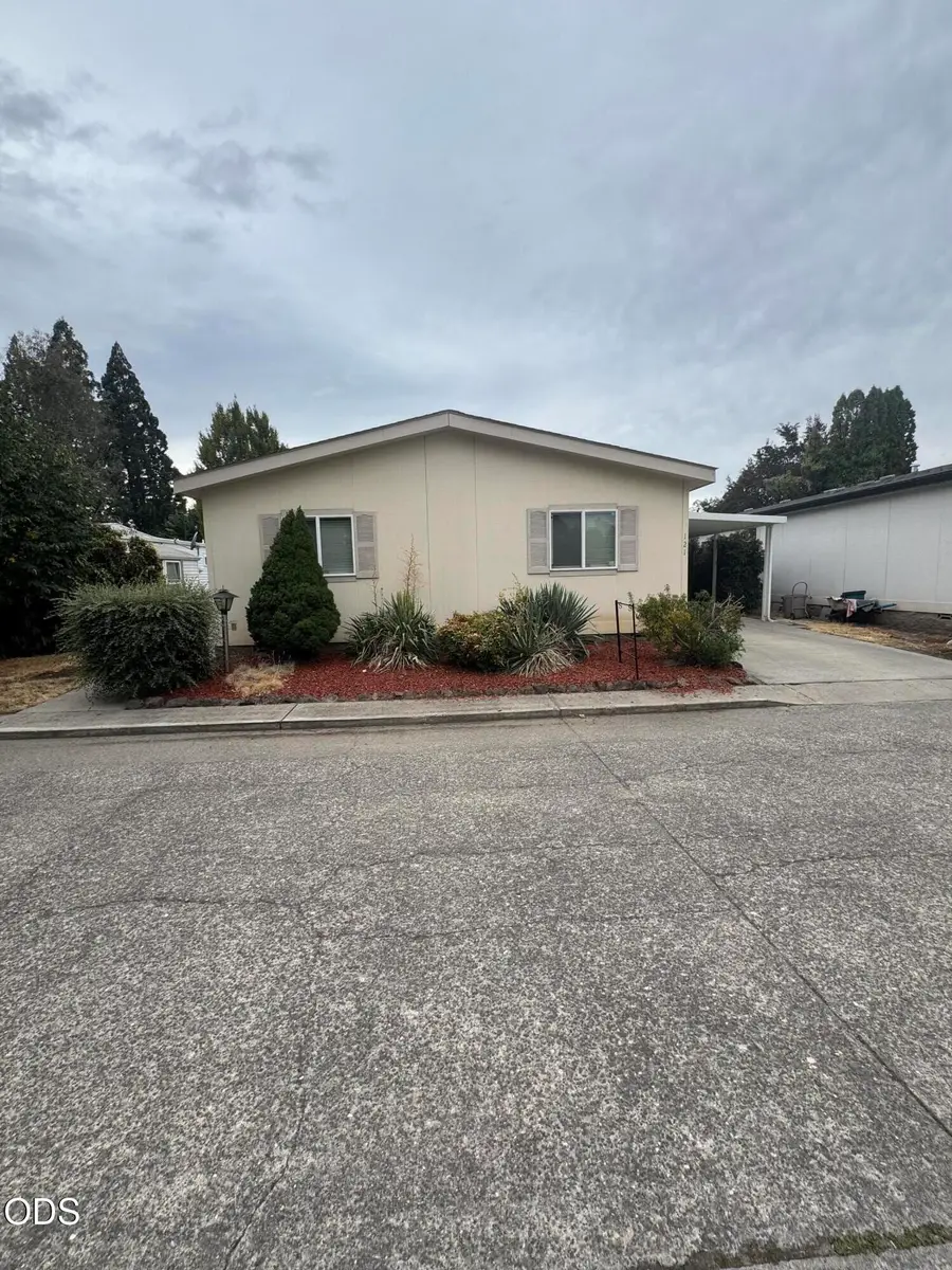 2252 Table Rock Road #SPC 121, Medford, OR 97501 - #2