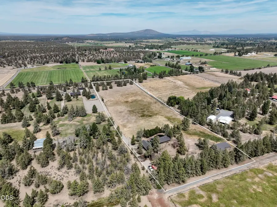 19411 Dayton Road, Bend, OR 97703 - #3