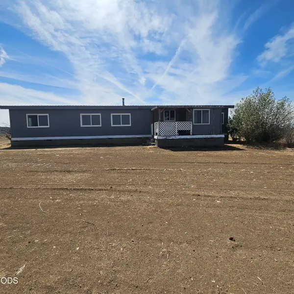 58344 Old Lake Road, Christmas Valley, OR 97641