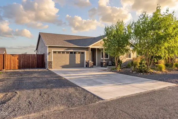 550 Mountain Ridge Drive, Culver, OR 97734