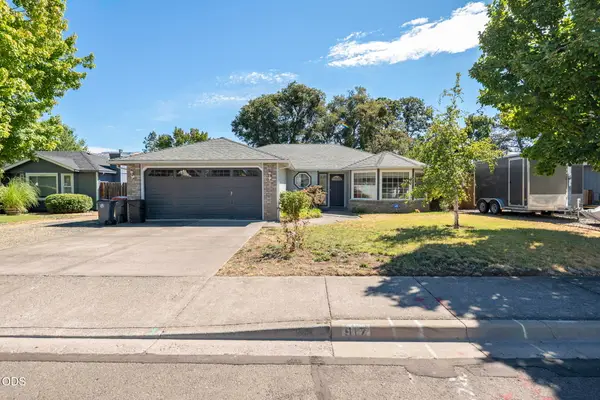 917 Rebecca Drive, Phoenix, OR 97535