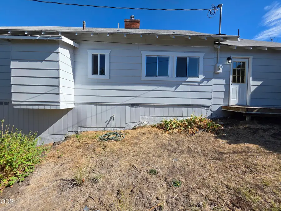 324 N 3rd Street, Klamath Falls, OR 97601 - #2