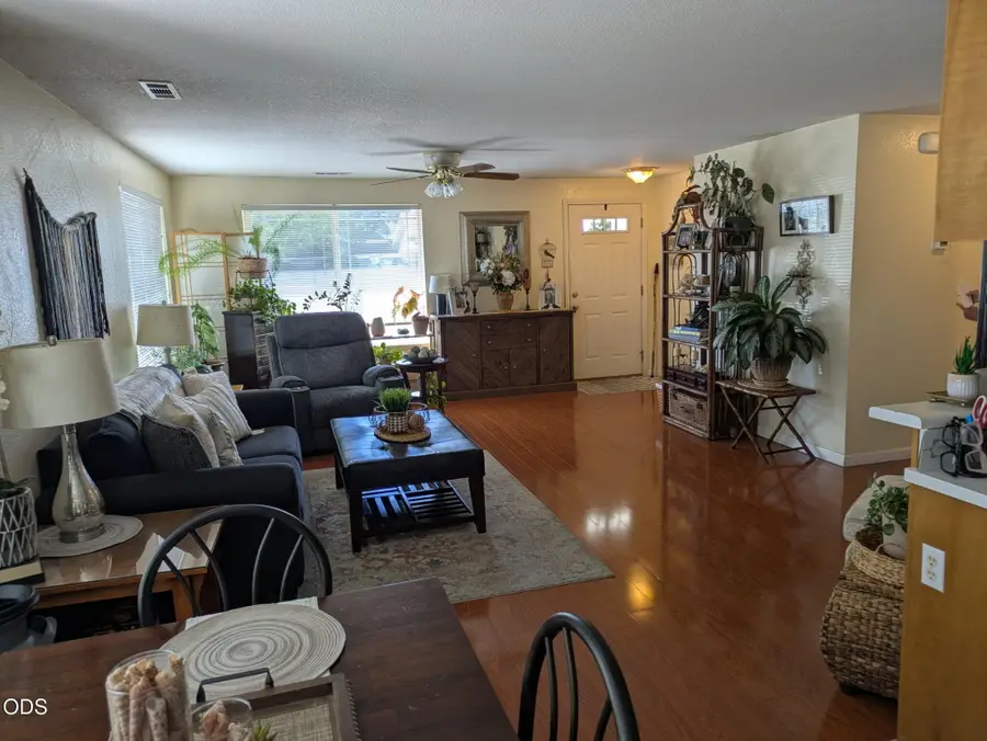 541 Briarwood Drive, Central Point, OR 97502 - #3