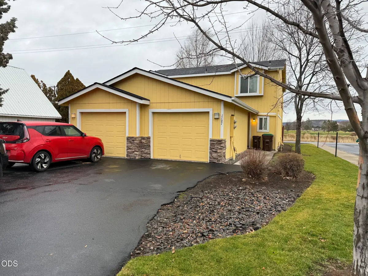 592 S Cliffside Lane, Prineville, OR 97754 - #1