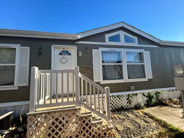 1246 2nd Avenue #UNIT 16, Gold Hill, OR 97525