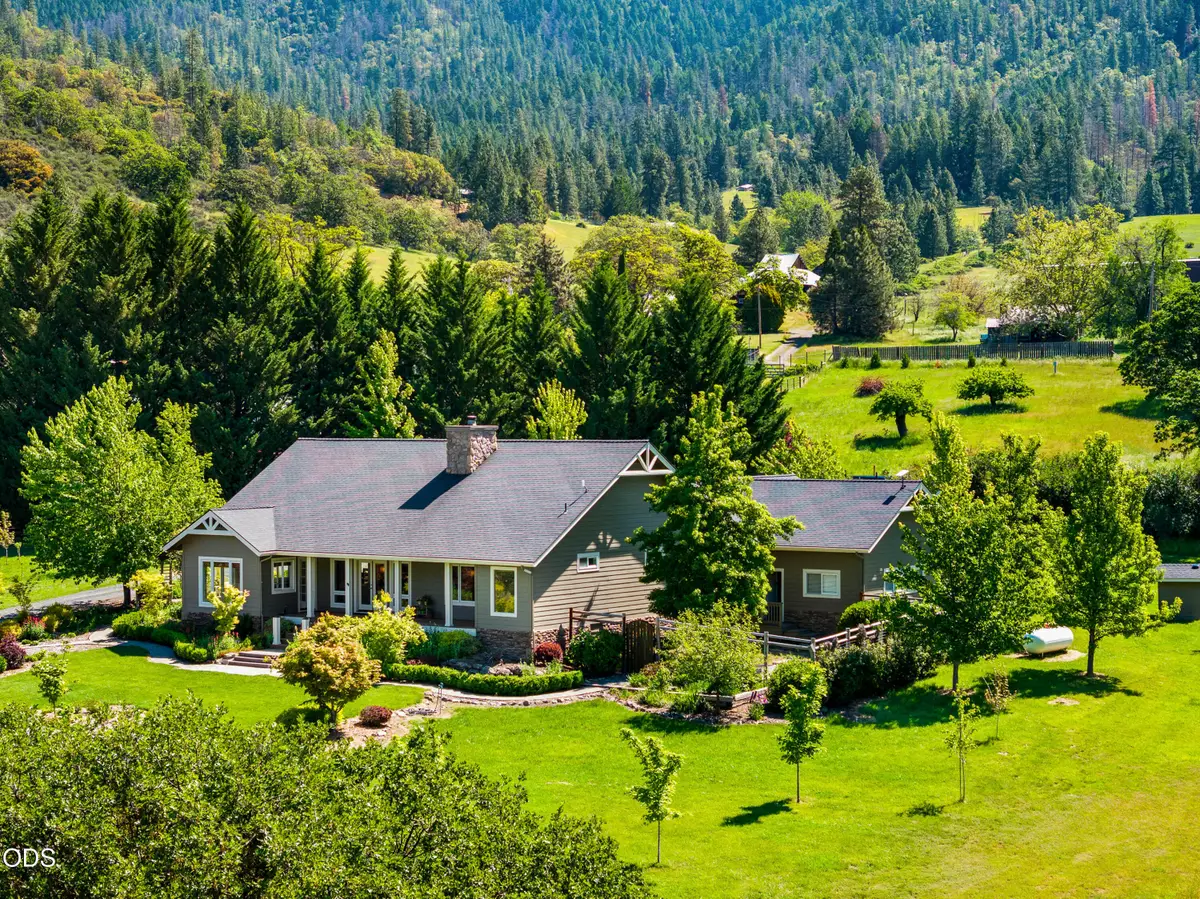 931 Hogan Road, Jacksonville, OR 97530 - #1