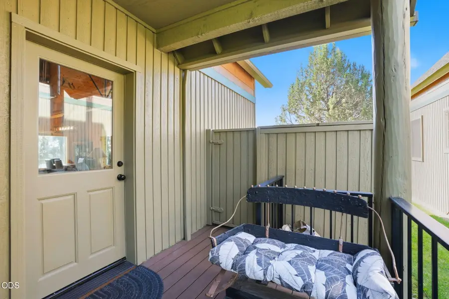 8848 Cliff Swallow Drive, Redmond, OR 97756 - #3