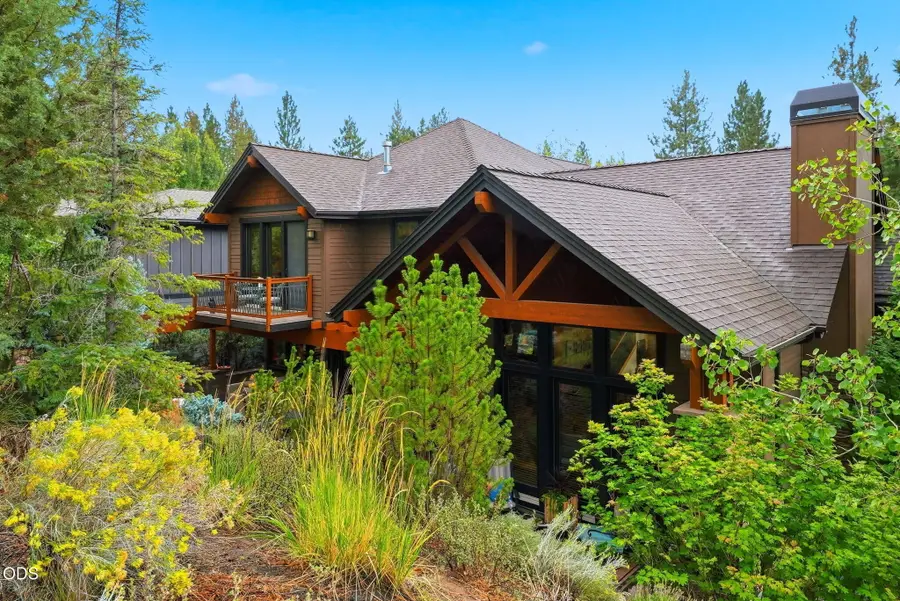 19052 NW Mt. Shasta Drive, Bend, OR 97703 - #2