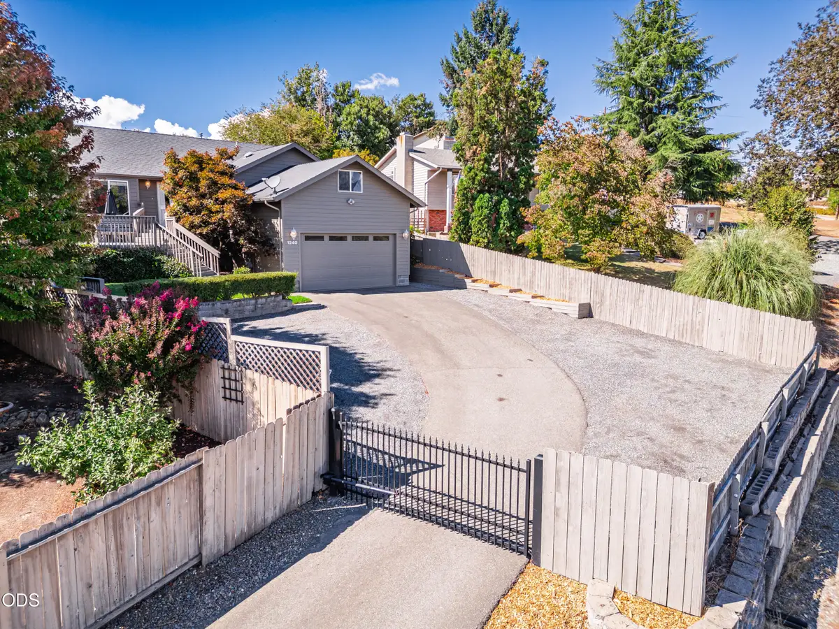 1240 Marcus Way, Grants Pass, OR 97527 - #1
