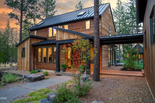 62552 Mcclain Drive, Bend, OR 97703