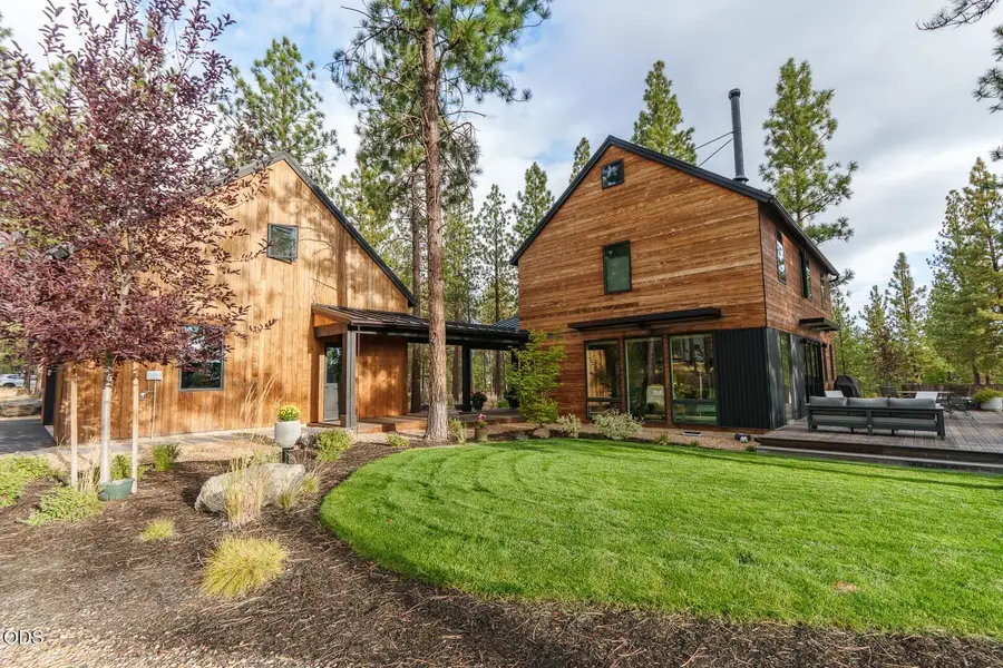 62552 Mcclain Drive, Bend, OR 97703 - #2