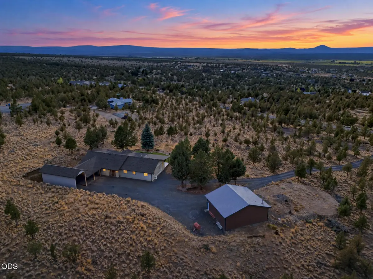 11744 SW Red Cloud Road, Powell Butte, OR 97753 - #1