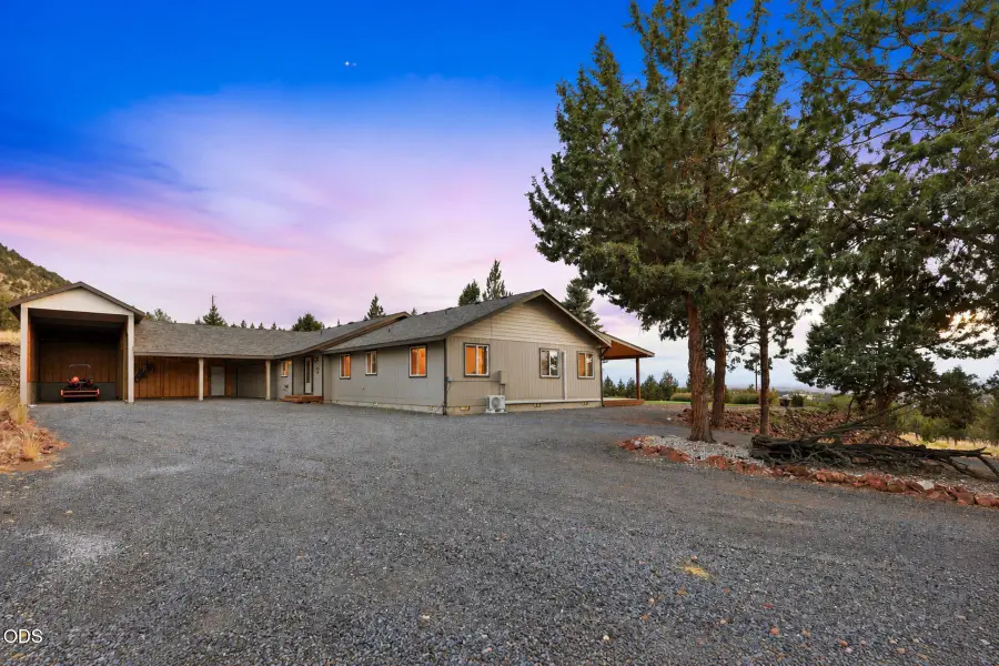 11744 SW Red Cloud Road, Powell Butte, OR 97753 - #3
