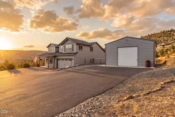 7220 SE Night Hawk Court, Prineville, OR 97754