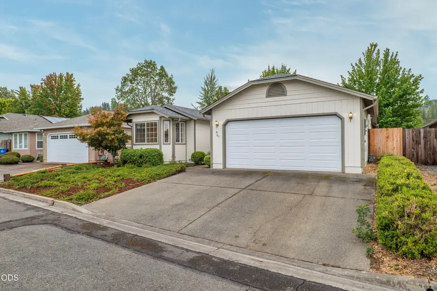 401 SE Liberty Drive, Grants Pass, OR 97527 - #2
