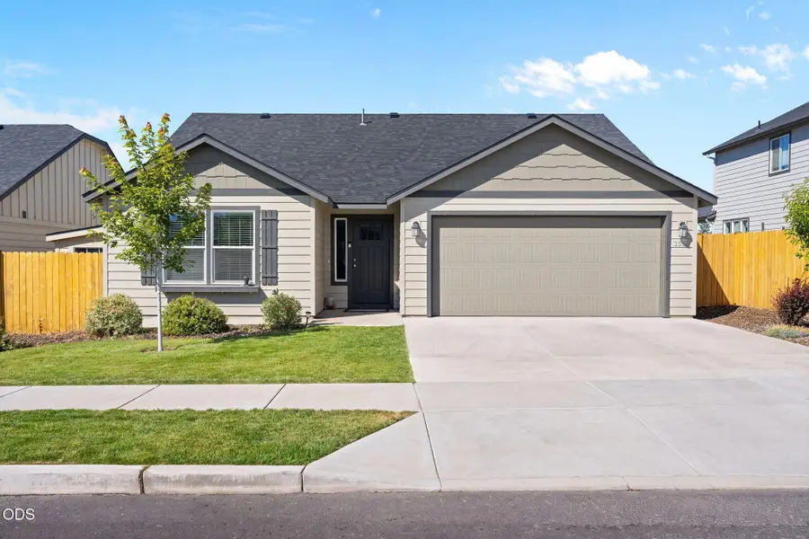 3583 NW 9th Street #Lot 65, Redmond, OR 97756 - #2