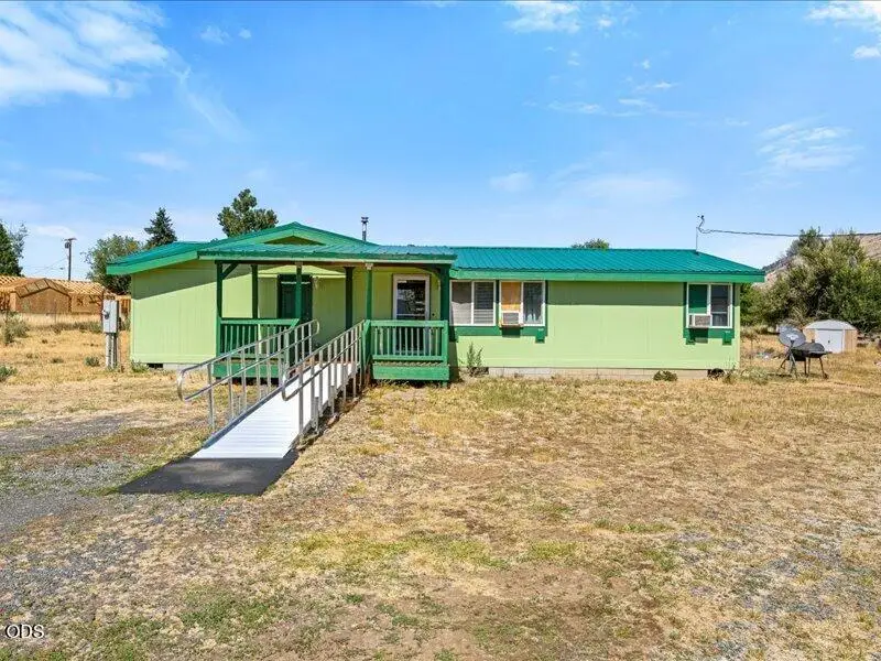 6505 Hilyard Avenue, Klamath Falls, OR 97603 - #1