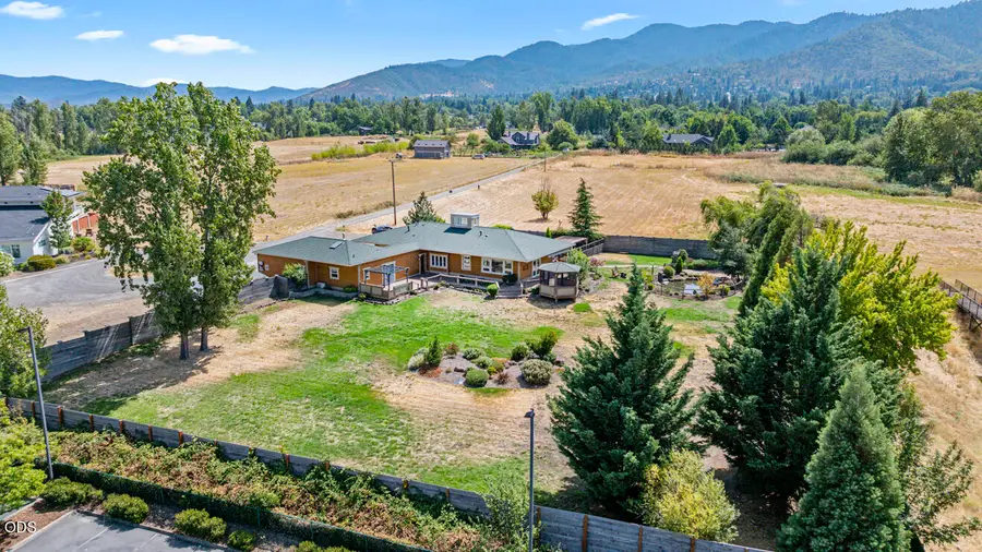 145 Normal Avenue, Ashland, OR 97520 - #2