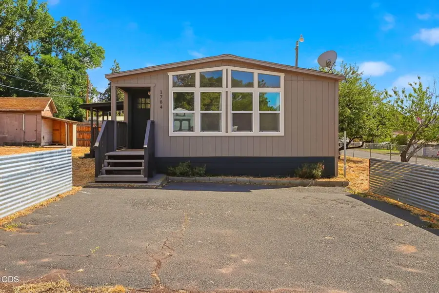 1784 NW Central Avenue, Terrebonne, OR 97760 - #2