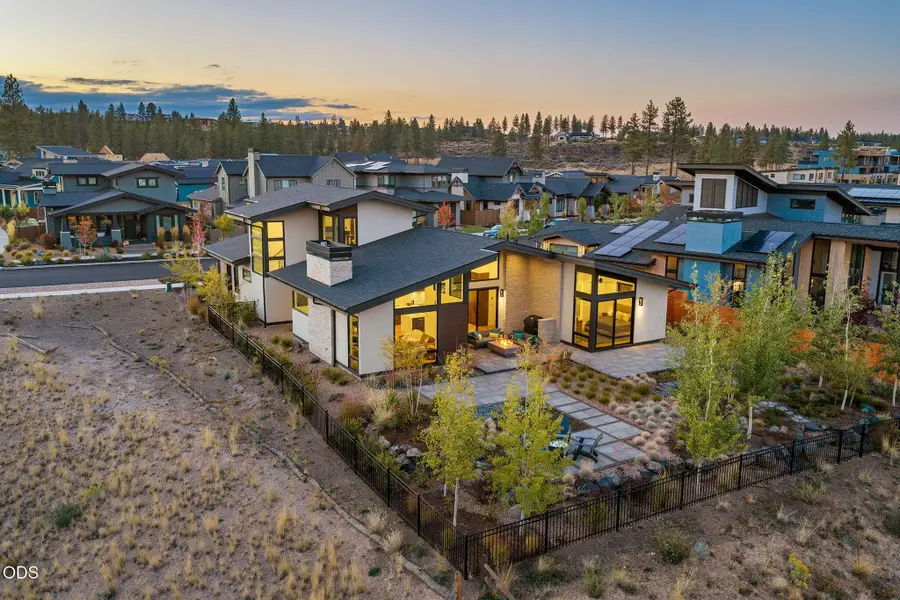 3175 NW Strickland Way, Bend, OR 97703 - #3