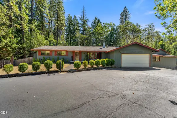387 Carrollwood Drive, Grants Pass, OR 97527