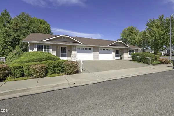 3036 University Road #3036-3038, Grants Pass, OR 97527