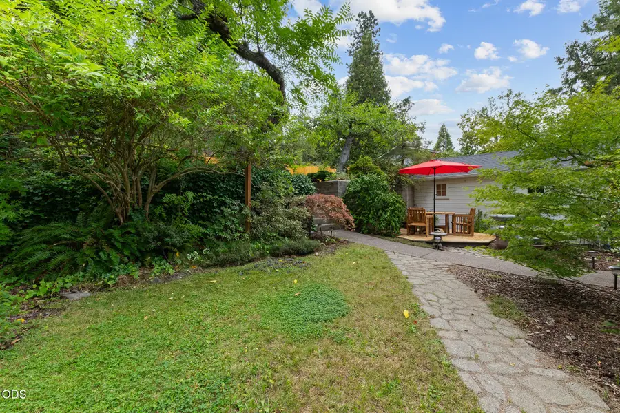 689 Beach Street, Ashland, OR 97520 - #3