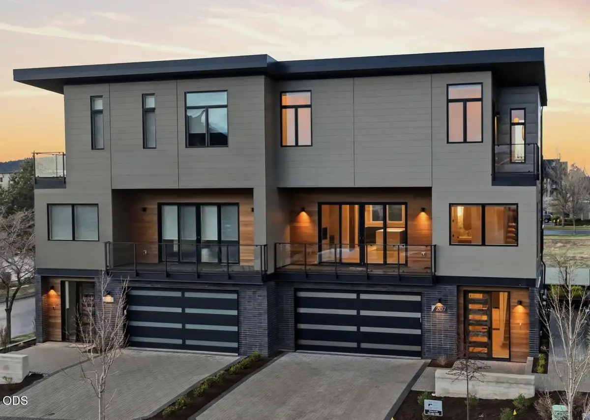 210 SW Log Court #7, Bend, OR 97702 - #1