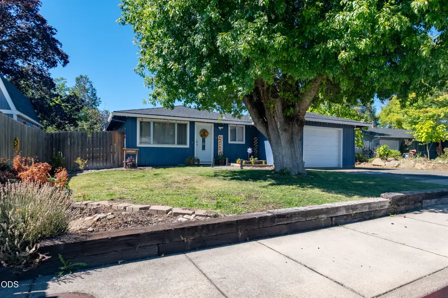 7701 Bellaire Way, White City, OR 97503 - #2