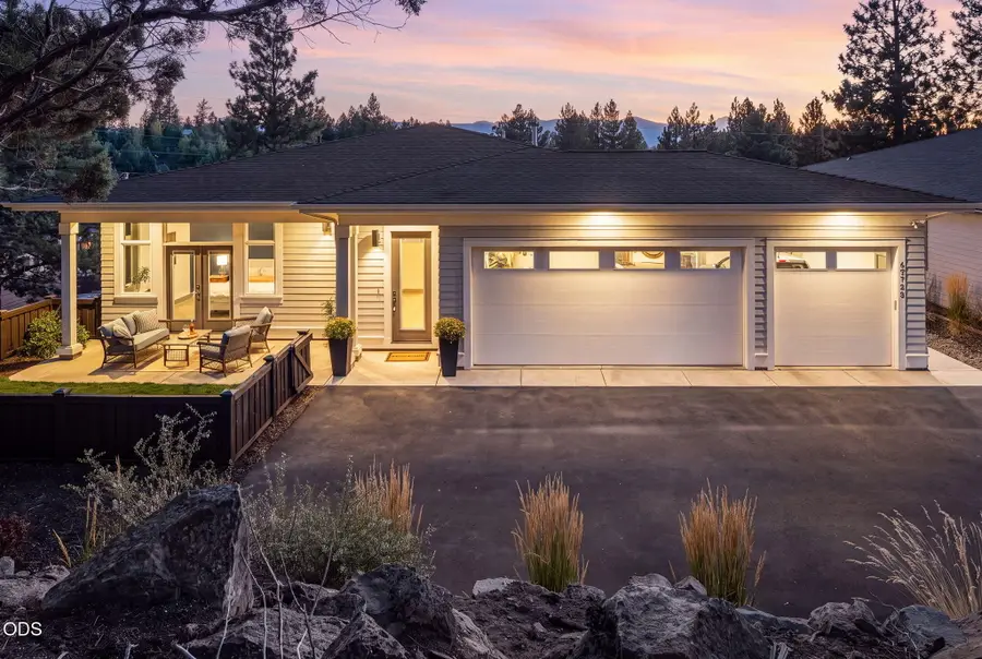 62720 NW Ridge Rock Court, Bend, OR 97703 - #2