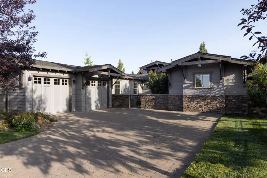 19301 Alianna Loop, Bend, OR 97702 - #2
