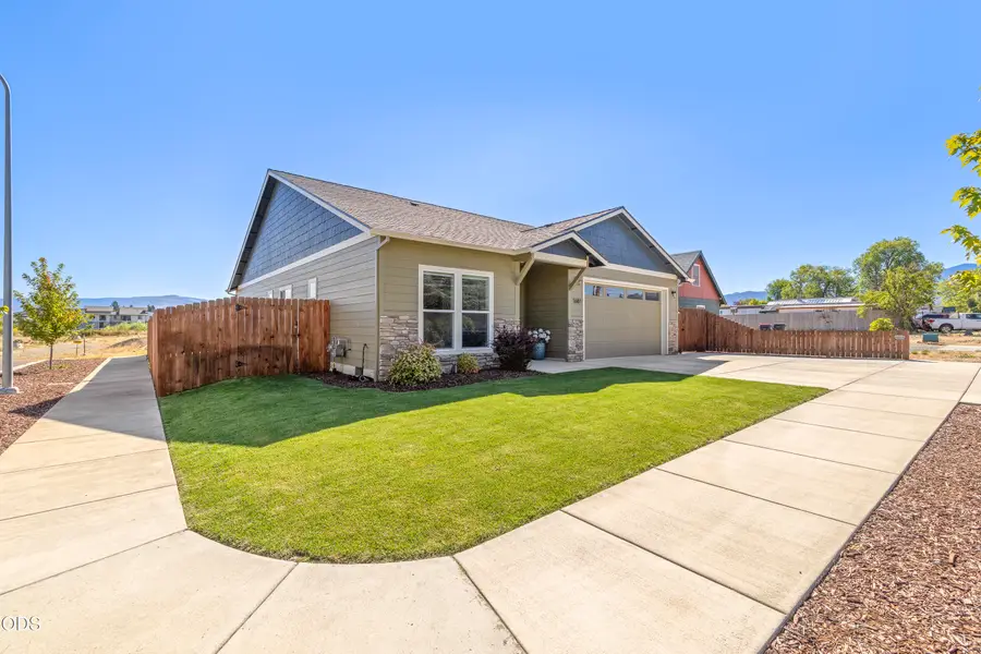 1681 Thomas Road, Medford, OR 97501 - #3