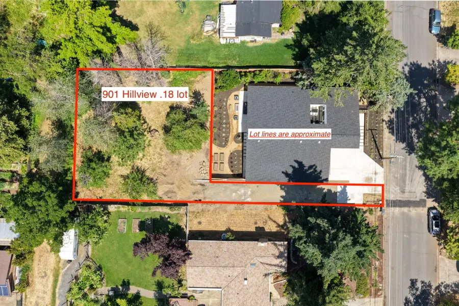 901 Hillview Drive, Ashland, OR 97520 - #2