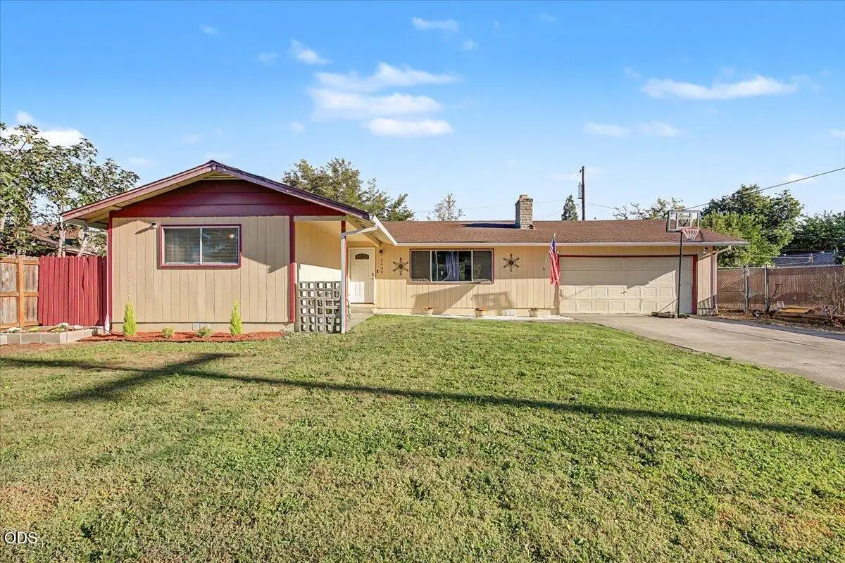 2633 Fenton Street, White City, OR 97503 - #1