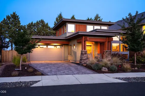1030 N Bluebird Street, Sisters, OR 97759