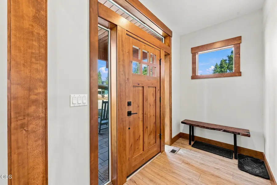 1030 N Bluebird Street, Sisters, OR 97759 - #2