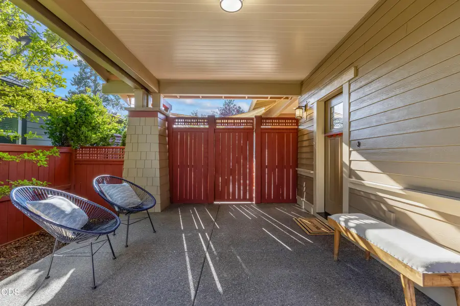 1657 NW Mt Washington, Bend, OR 97703 - #3