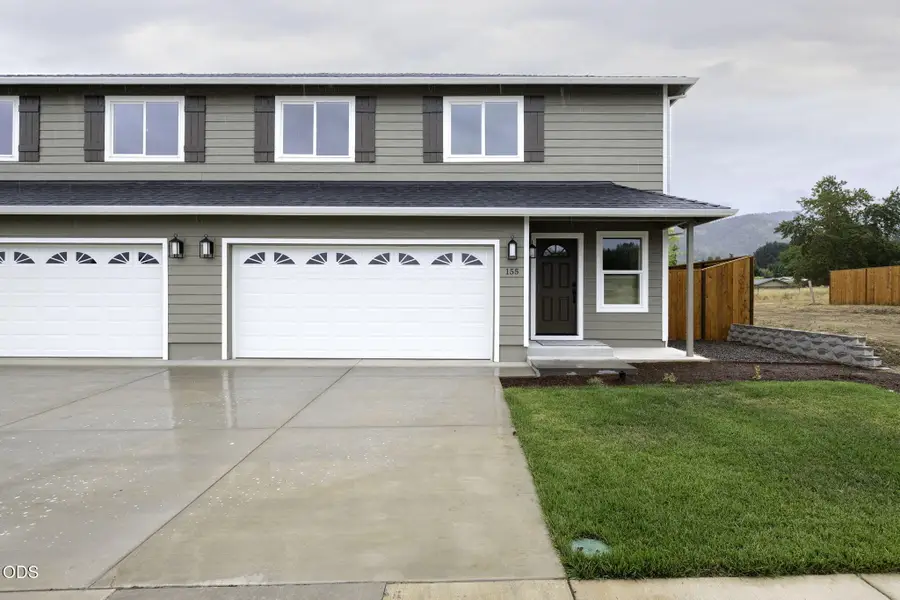 155 SE Champagne Court, Grants Pass, OR 97527 - #2