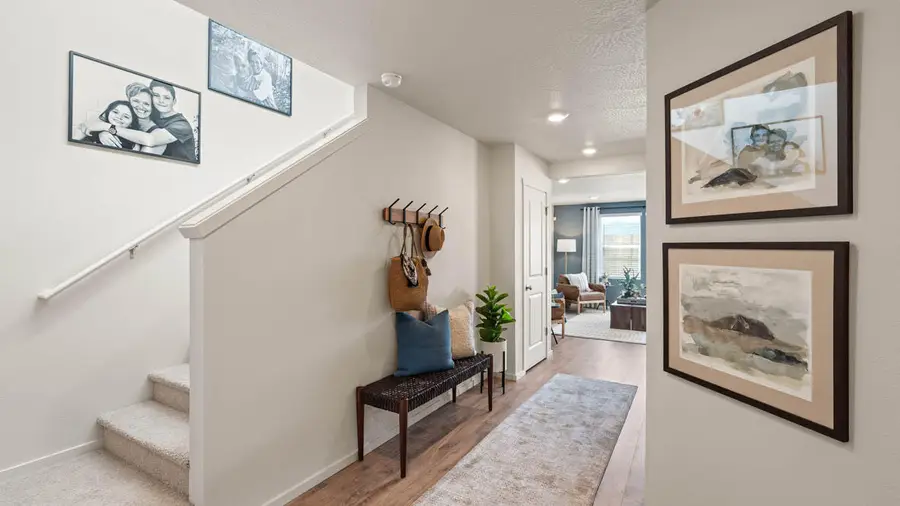 512 Dawn Court, Medford, OR 97501 - #2