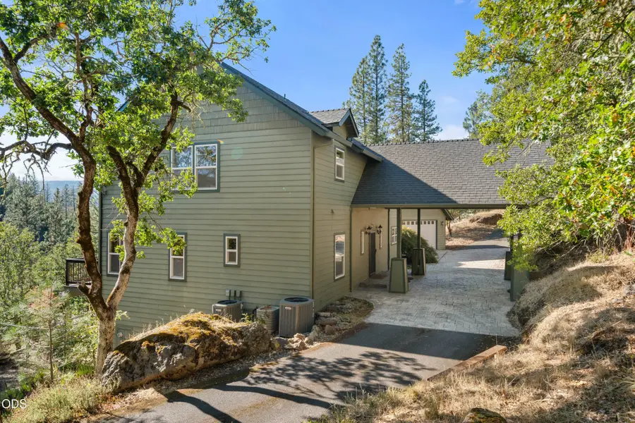33 Quail Run Drive, Shady Cove, OR 97539 - #2