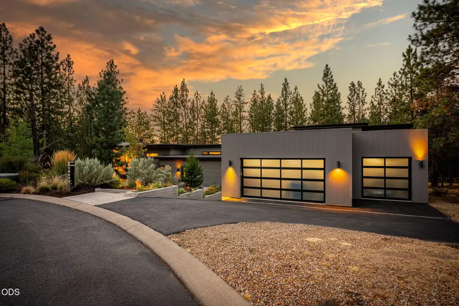 19492 Bainbridge Court, Bend, OR 97702 - #2